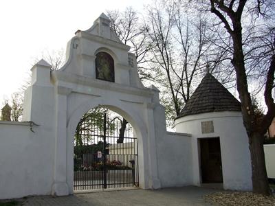 Novorenesanční hřbitov ve Velkých Pavlovicích