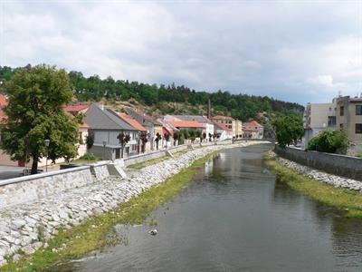 Zájezd s Lenkou Bukovskou * Třebíč - Jaroměřice nad Rokytnou - Dalešická přehrada