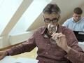 Šampionem mezinárodní soutěže vín Festwine se stalo Chardonnay, pozdní sběr 2013 z žižkovského Vinařství Maděřič. Odborná porota je hodnotila v úterý a ve středu v Ekocentru Trkmanka ve Velkých Pavlovicích. Nechyběl v ní ani vinař Radomil Baloun.Autor: Branko Černý