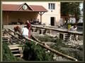 Přípravy hodovní máje (Foto © 2011 Milán Pecka)