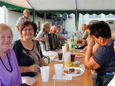 Klub důchodců * Zářijové grilování na Ekocentru Trkmanka