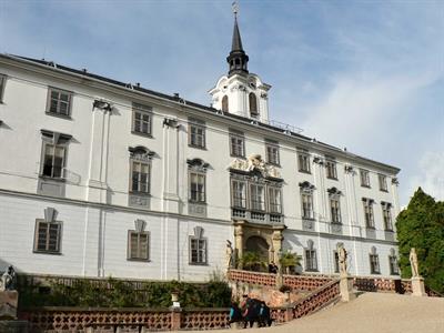 SVČ při ZŠ Velké Pavlovice - Podzimní zájezdy do Moravského krasu a na keramický jarmark do Kunštátu
