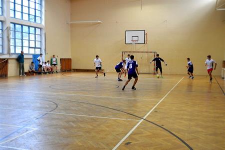 Gymnázium * Devátý ročník turnaje o putovní pohár starosty města Velké Pavlovice v malé kopané středních škol