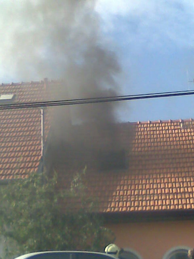 Zásah hasičů při požáru ve Velkých Pavlovicích