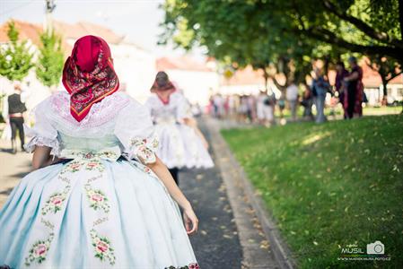 Velkopavlovické krojované hody obrazem