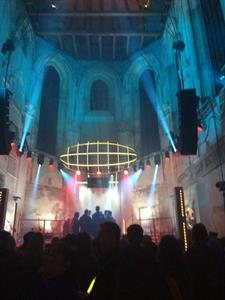 Gymnázium * Koncert Světlo pro Světlušku v Pražské křižovatce