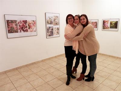 Vernisáž výstavy makro snímků Ing. Marie Holáskové v Záhorském osvětovém středisku v Senici
