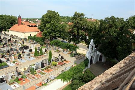 Novorenesanční hřbitov ve Velkých Pavlovicích