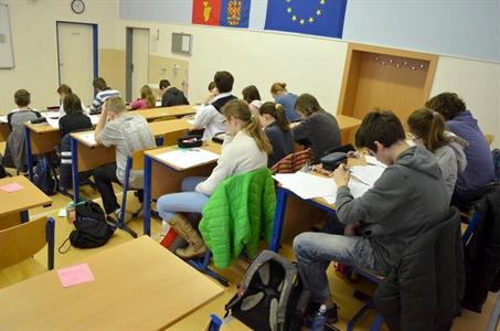 ZŠ * Okresní kolo matematické olympiády na Základní škole Velké Pavlovice