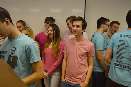 Gymnázium * Duhový den - akce studentského parlamentu