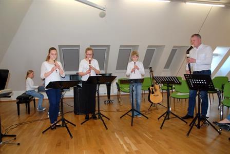 ZUŠ * Absolventský koncert flétnistky Aničky Drápalové