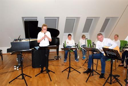 ZUŠ * Absolventský koncert flétnistky Aničky Drápalové