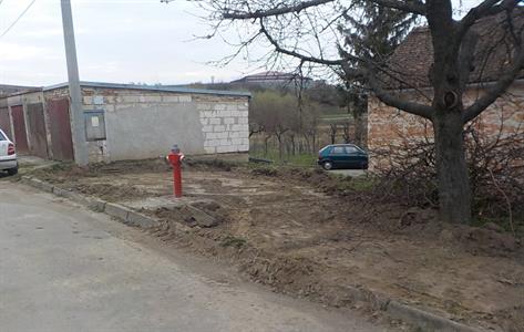 Služby města * budování stání pro kontejnery a odstavného parkoviště 
