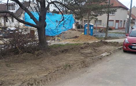 Služby města * budování stání pro kontejnery a odstavného parkoviště 