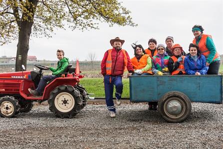 Přátelé country * Jarní úklid města Velké Pavlovice
