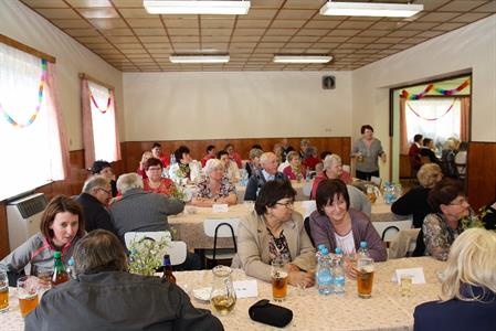 Klub důchodců * Výlet do Ždírce? Výprava za poznáním i za zábavou