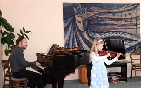 ZUŠ * Houslový koncert třídy pana učitele Martina Čecha