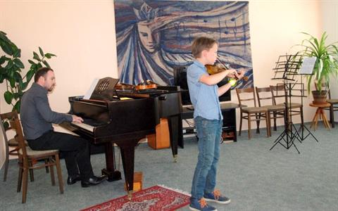 ZUŠ * Houslový koncert třídy pana učitele Martina Čecha