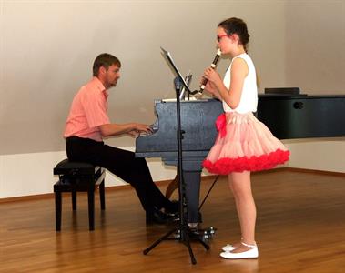 ZUŠ * Absolventský koncert a besídka třídy MgA. Zbyňka Bílka