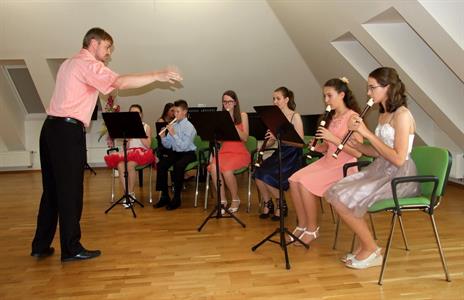 ZUŠ * Absolventský koncert a besídka třídy MgA. Zbyňka Bílka