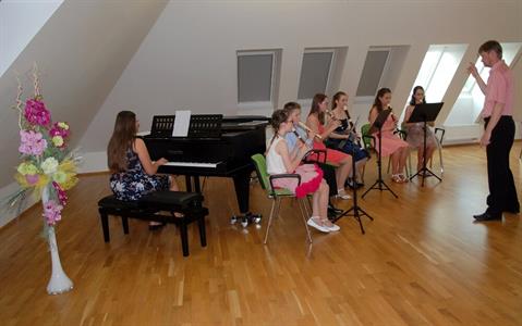 ZUŠ * Absolventský koncert a besídka třídy MgA. Zbyňka Bílka