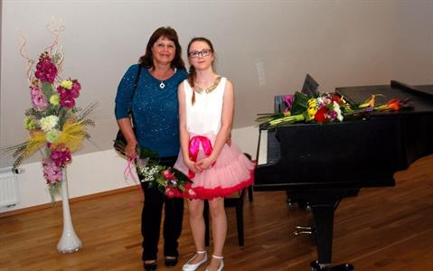 ZUŠ * Absolventský koncert a besídka třídy MgA. Zbyňka Bílka