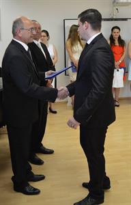 Gymnázium * Slavnostní předání maturitních vysvědčení 