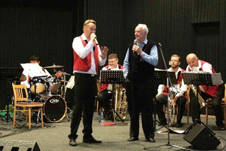ZUŠ * X. ročník Festivalu dechovek Mirka Pláteníka s Moravankou