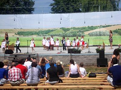 Velkopavlovické soubory na Kraji beze stínu