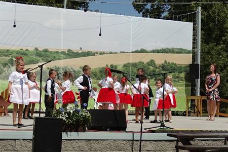 Velkopavlovické soubory na Kraji beze stínu