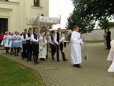 Farnost * Farníci oslavili Svátek Těla a Krve Páně