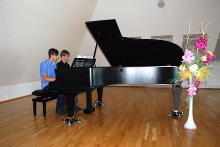 ZUŠ * Absolventský koncert Terezky Veiglové, II. stupeň ZUŠ, hra na klavír