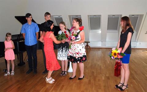 ZUŠ * Absolventský koncert Terezky Veiglové, II. stupeň ZUŠ, hra na klavír