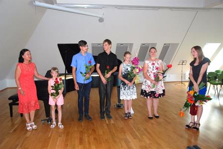 ZUŠ * Absolventský koncert Terezky Veiglové, II. stupeň ZUŠ, hra na klavír