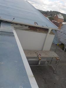 Oprava střechy sportovní haly při Základní škole Velké Pavlovice