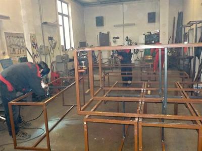 Služby města * Stoly v sokolovně prochází generální opravou