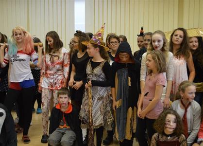 Gymnázium * Halloweenský tematický den
