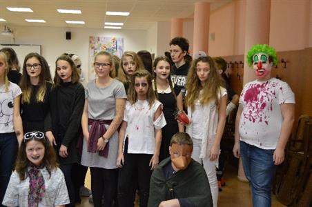 Gymnázium * Halloweenský tematický den