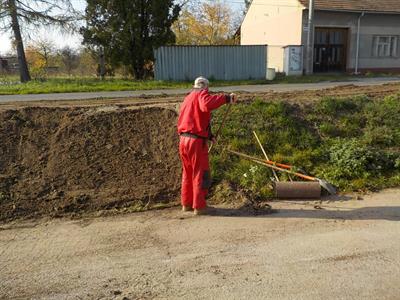 Služby města * Úprava okolí u vlakového nádraží