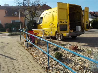 Služby města * Zkulturnění prostranství před mateřskou školou, ulice V Sadech