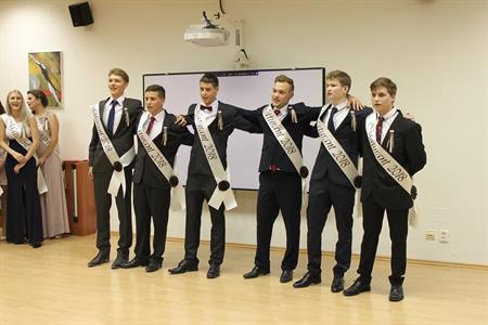 Slavností uvedení studentů do řad maturantů