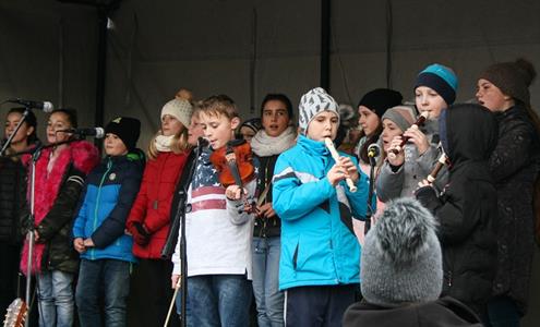 Vánoční jarmark ladil na vánoční náladu 