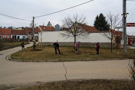 Klub důchodců * Velký jarní úklid města Velké Pavlovice