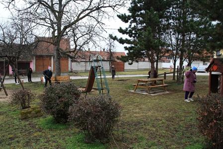 Klub důchodců * Velký jarní úklid města Velké Pavlovice