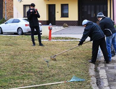 Klub důchodců * Velký jarní úklid města Velké Pavlovice
