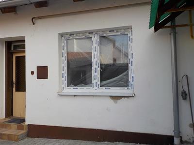 Služby města * Výměna oken v městských bytech na ulici Trávníky