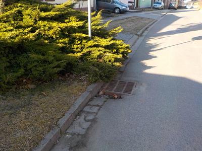 Jarní oprava dešťových uličních vpustí ve městě