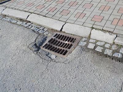 Jarní oprava dešťových uličních vpustí ve městě