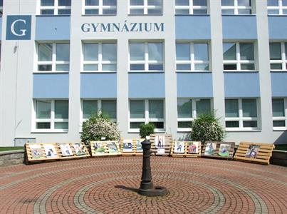 Gymnázium * Maturitní tabla tříd OKTÁVA & 4.A, šk.r. 2018