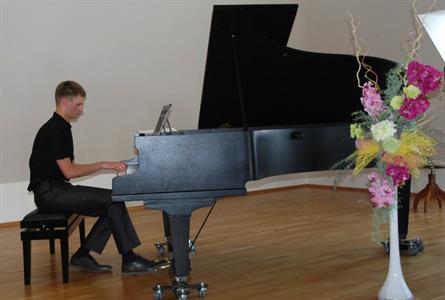 ZUŠ * Absolventský koncert klavíristy Vojtěcha Antoše